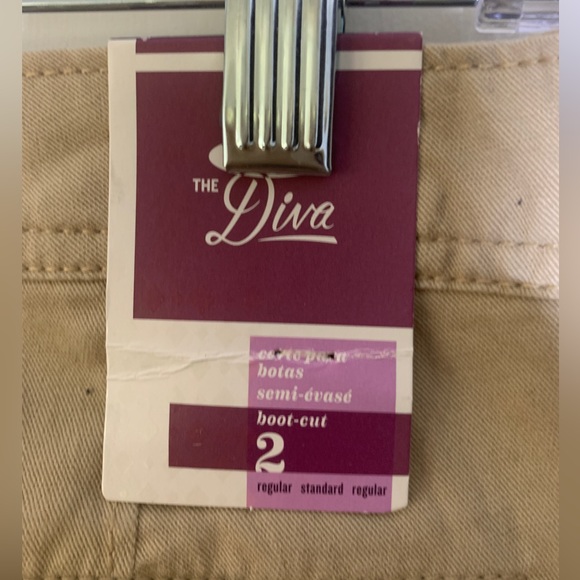 *BRAND NEW* Khaki Bootcut Sz 2 - Picture 3 of 8